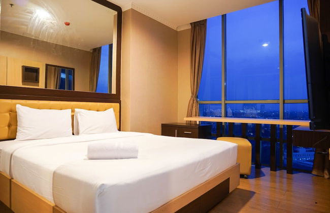 Tranquil 1BR GP Plaza Apartment - Photo 1