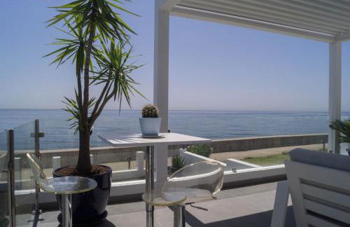 Beach-Front Bahia Dorada - Photo 25