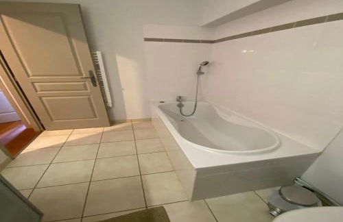 Villa in France with Private Pool and Garden - Foto 13