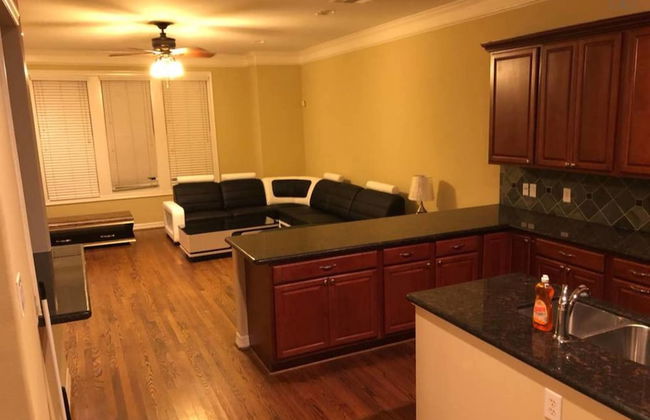 4 Story Rooftop - Executive Corporate Housing - Photo 28