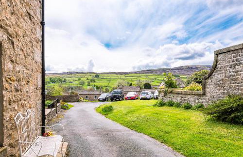 Low Cottage - Photo 26