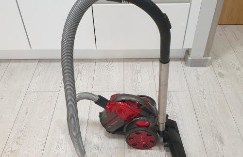 Private Apartment, Aircondition, HD TV pl & de, WiFi, Garage, fully equipped, near beach - Foto 12