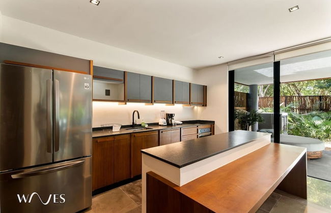 2BR w Private Pool - Steps Away From the Beach - Photo 14