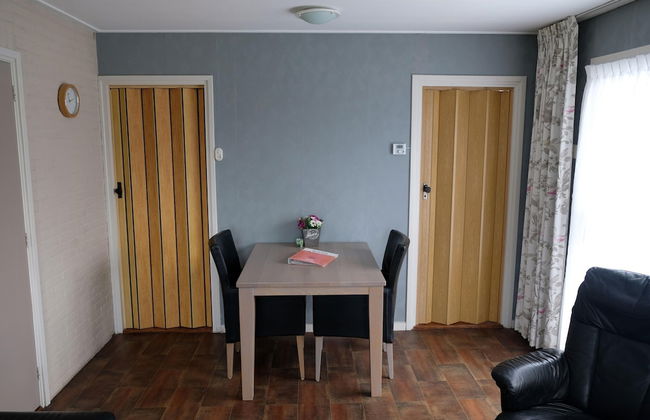 Cozy House with a Boat near Giethoorn & Weerribben Wieden National Park - Photo 12