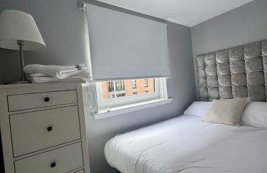 2 Bedroom Apartment at SECC Hydro FREE PARKING - Photo 4