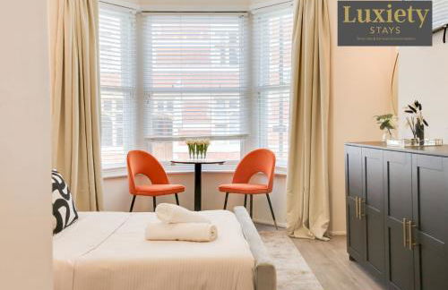 Gorgeous 1BR Studio By Luxiety Stays Short Lets & Serviced Accommodation Southend on sea With Free WiFi & Nr High St - Foto 7