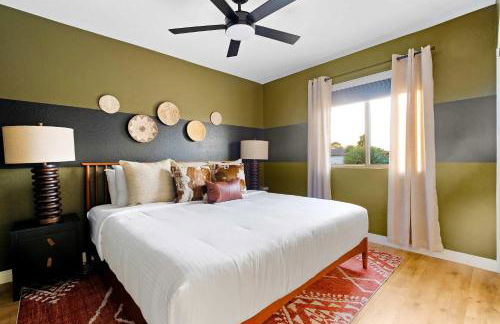 Sleeps 18 Private Pool & Hot Tub Playground - Photo 25