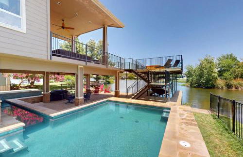 Luxurious Retreat on Lake LBJ Pool, Hot Tub, Dock - Foto 41