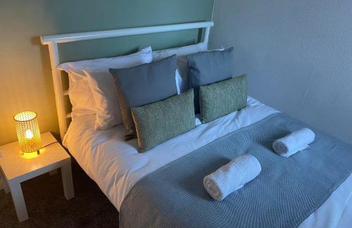 Montrose - Perfect Contractor Stay Own Driveway 3 bedrooms - Photo 25