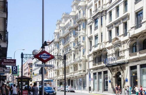 Bright Stylish 2BD 2BTH - CITY CENTRE - Photo 42