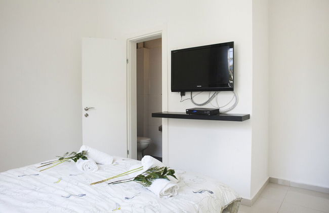 Kerem Hateiminim Apartments - Photo 20