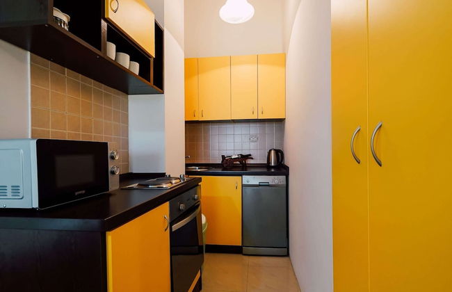 Charming 2-bed Apartment - Foto 8