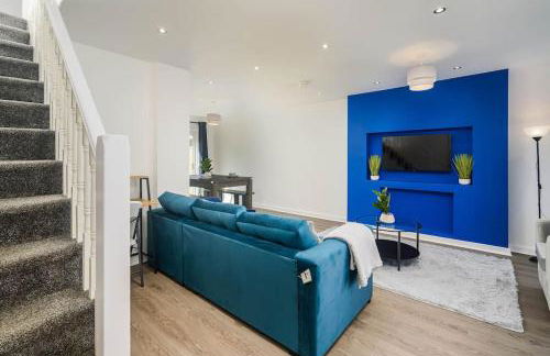 Spacious 4Bed Home, Sleeps 10, Pool Table, Parking, Perfect For Groups - Foto 10