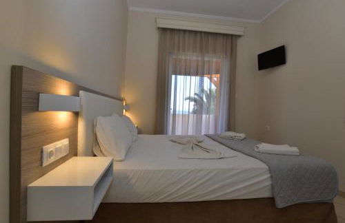 Flisvos Rooms - Photo 61