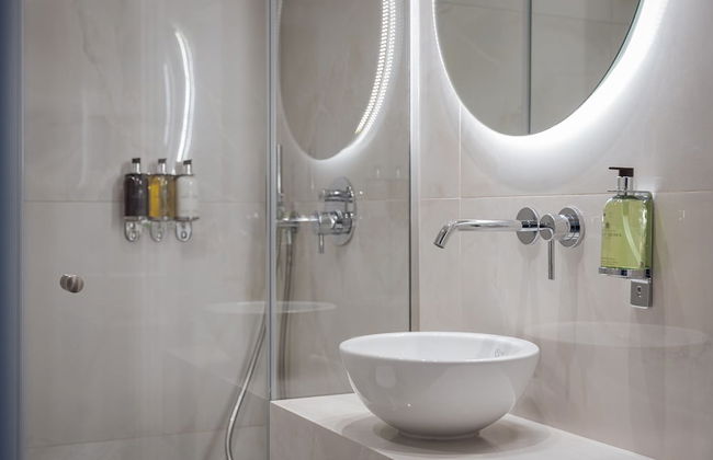 Athenian Grand Riviera Villa - Photo 55