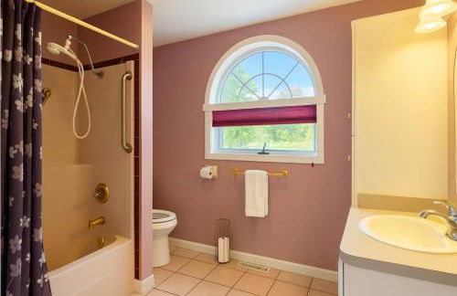 Large Villa 5 Beds, 3 Baths, Firepit, Cozy Stay - Foto 21