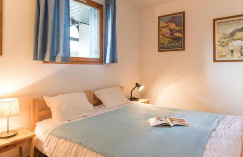 Appartement lumineux 3 pièces proche télécabine et commerces avec piscine chauffée - FR-1-330F-34 - Photo 10