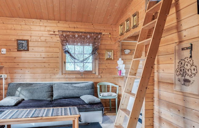 Charming Holiday Home With Private Garden - Photo 14