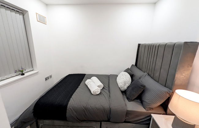 Spacious and Comfortable Modern Rooms - Photo 11