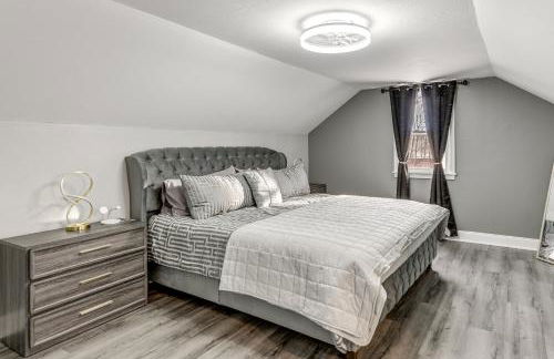 Newly Remodeled! Upscale Home in Buffalo Suburbs - Foto 12