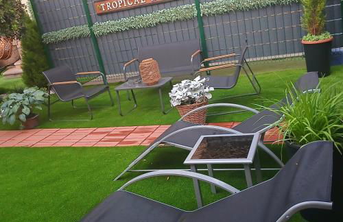 TROPICAL HOME PORTO CERESIO - Photo 13