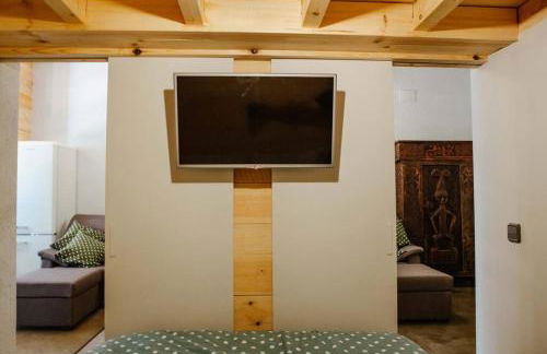 APARTMENT FOR 6 WITH POOL, GARDEN, CLIMBING AREA - Foto 9