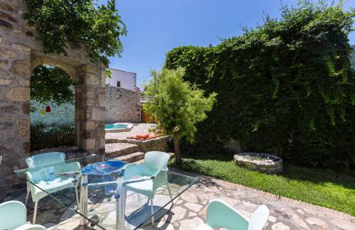 Muazzo Creta Stone House, Nature Escape with Pool, By ThinkVilla - Foto 4