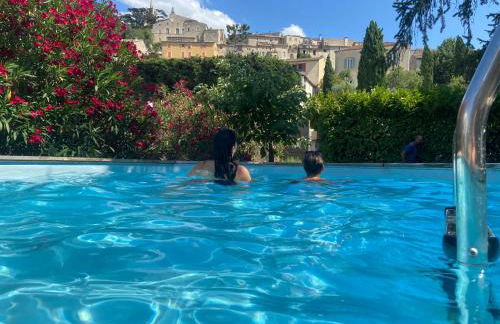 La roseraie Bonnieux - Foto 1