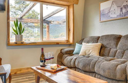 Idyllic Rye Cabin Deck with Mountain Views! - Foto 6