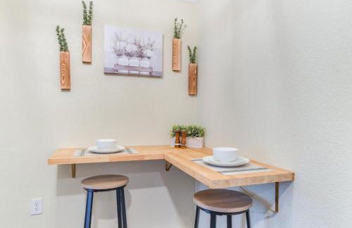 2 Mi to Dtwn Chic Waco Studio with Fire Pit! - Foto 8