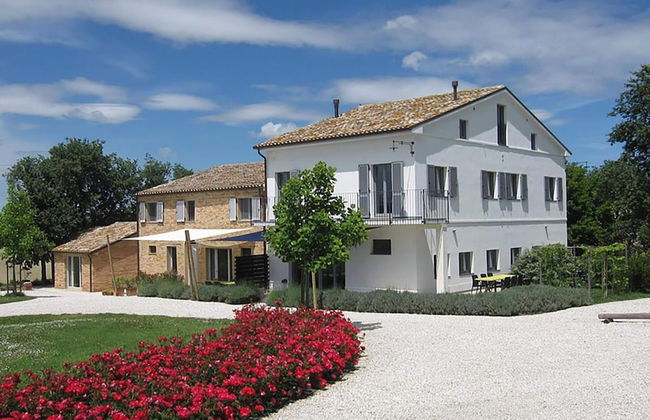 Belvilla by Oyo Amazing Apartment With Garden - Foto 22