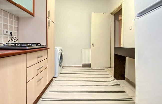 Sleek Flat Within Walking Distance to Pera Museum - Foto 13