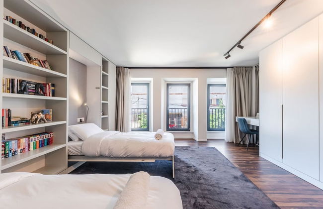 Luxury Living in Shkoder s Historic Heart - Photo 26