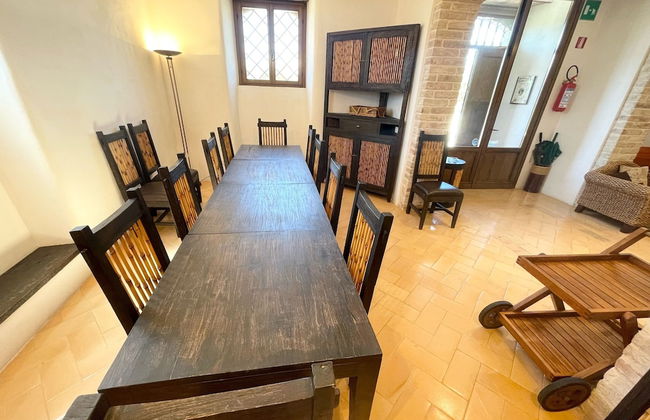 Spoleto Tranquilita Sleeps 20 With Wifi Pool Yoga Studio Gardens and Views - Photo 65