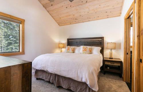 Kokanee at Tahoe Donner - Charming 3 BR - Pool Table - Fireplace - Amenity Access! - Foto 7