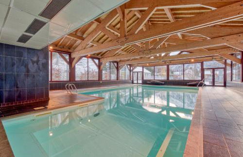 Appartement LE BUET skis aux pieds, piscine & Spa - Foto 18