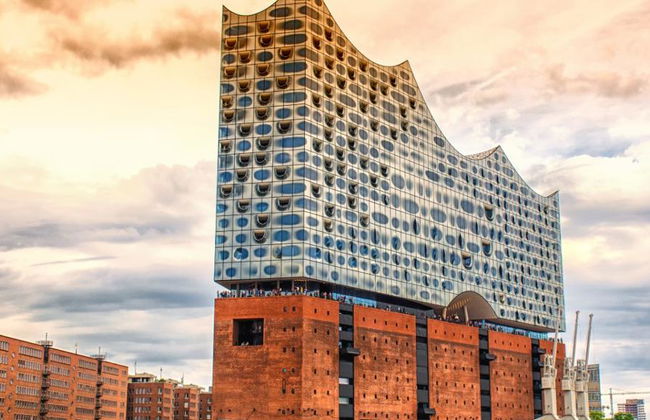 Visite privée à pied de la rive de l'Elbe à Hambourg - Photo 2