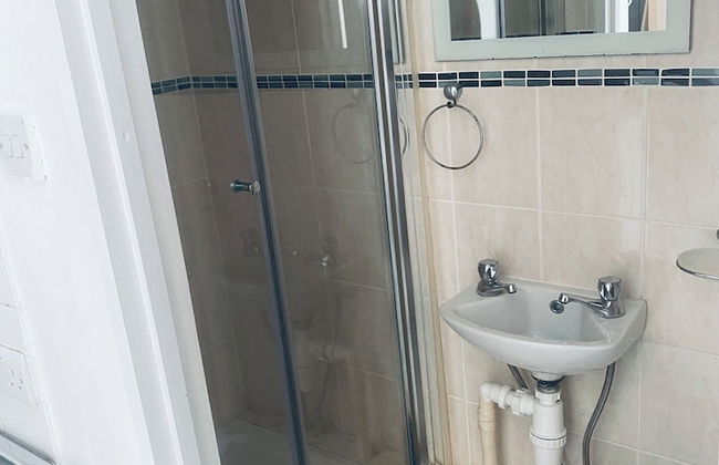 Cozy Studio Retreat in Mitcham - Foto 11