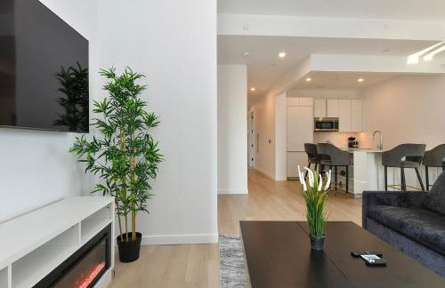 Contemporary Luxury 3BR 2BA Downtown NYC - Photo 19