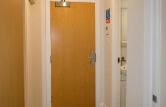 Central Liverpool 1-Bed Apartment, Ideal for Business & City Stays - Foto 8