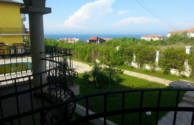 Menada Green Hills Apartments - Photo 8