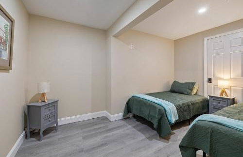 Secluded 9BR Getaway, Pool, Hot Tub & Huge Deck - Foto 21