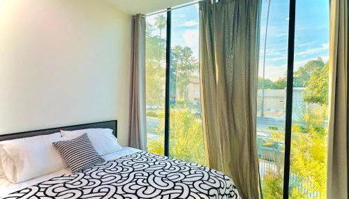LA Modern Street View Glass Window 2BR - Foto 4