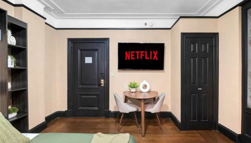 Unbeatable Location The Heart of NYC 1 BDR W GYM - Foto 5