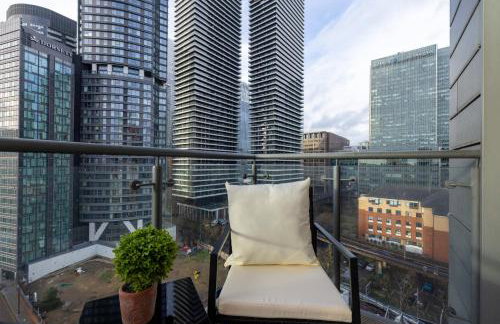 Cosy, modern high rise with views! 2 bedroom - Foto 26