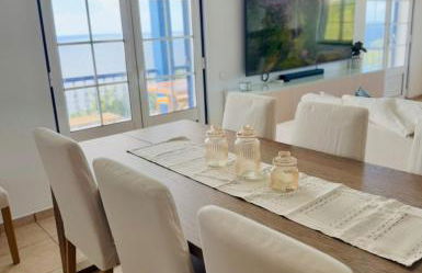 Island View Retreat - Photo 3