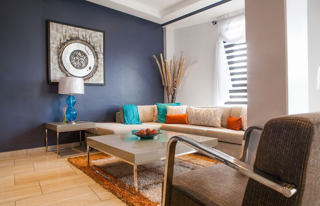 Oak Plaza Suites - Photo 34