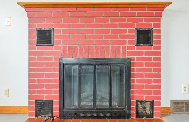 Stowe Retreat Mountain Views & Fenced Backyard by RedAwning - Foto 31