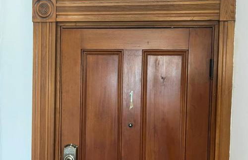 Falls Farmstead 1865 Ellis House Cozy and Comfy Apt #1 - Foto 6