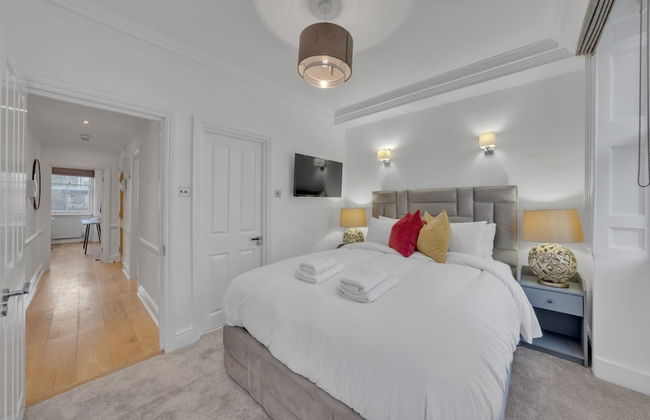 The Hertford Boutique - Photo 17